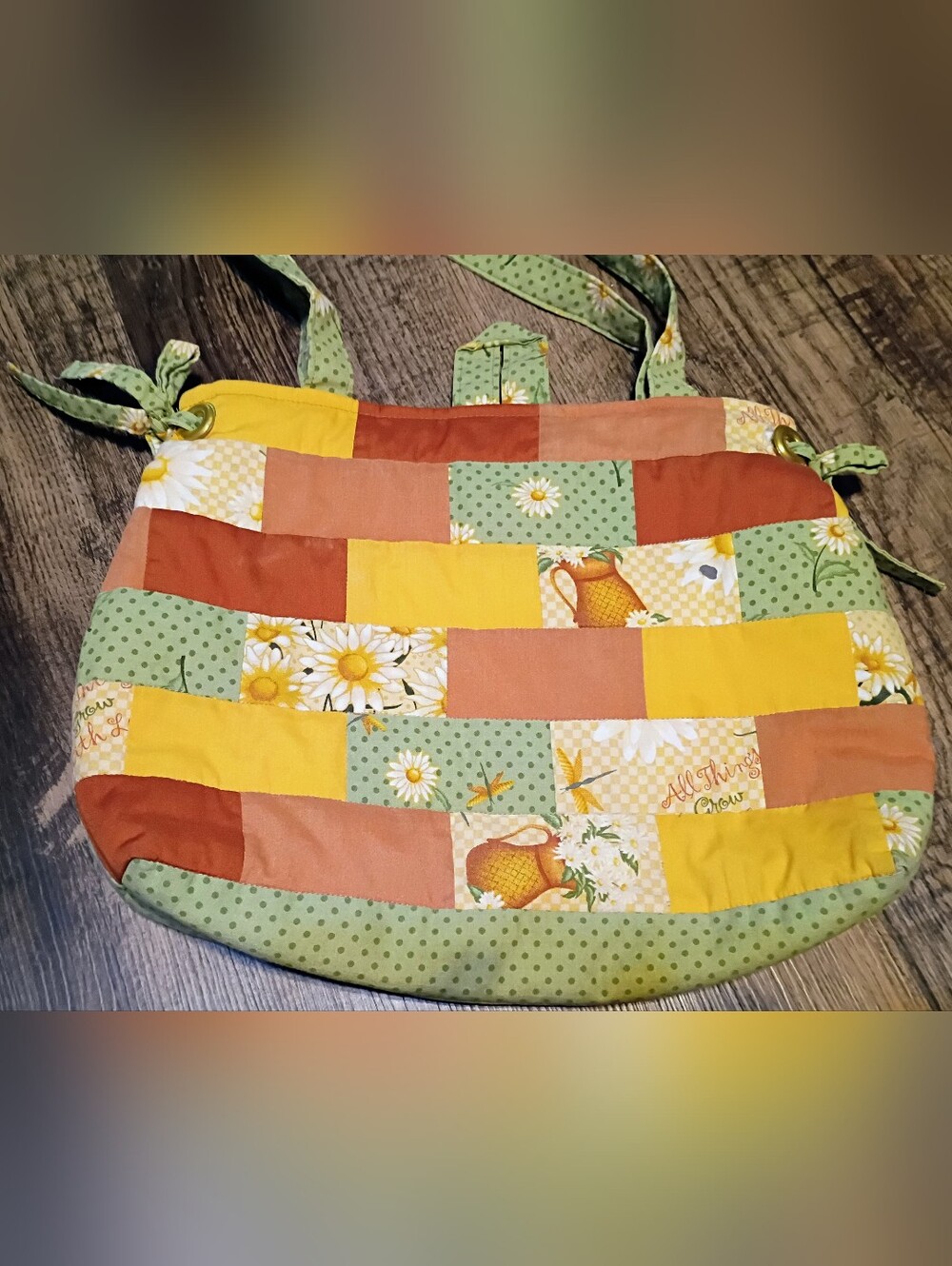 Quilted Cloth Padded Tote Bag w/Five Inside Pockets Button Closure *See Photos